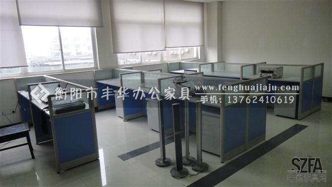 衡陽(yáng)豐華辦公家具，專業(yè)承接辦公家具相關(guān)工程。歡迎新老客戶訂購(gòu)、洽談！！